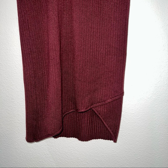 NWOT Lulu’s Mock Neck Sweater Dress - Picture 3 of 5